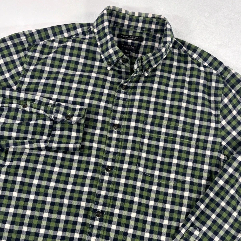Banana Republic Mens Grant Fit Luxe Flannel Gingham Shirt Green Navy Size Large